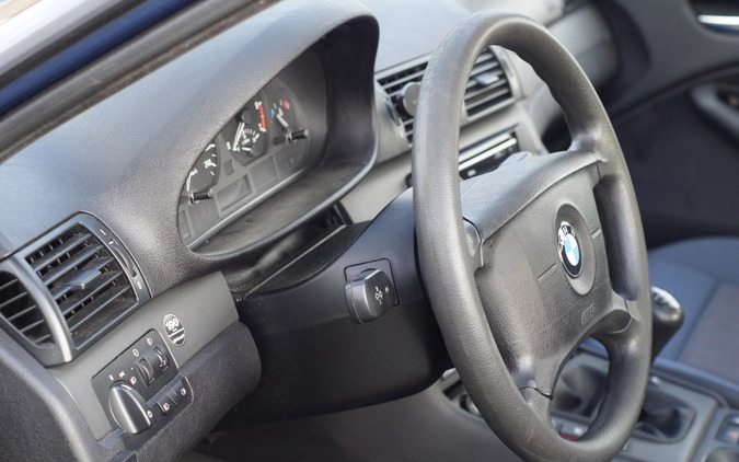 BMW Seria 3 cena 10000 przebieg: 190000, rok produkcji 2002 z Krośniewice małe 254